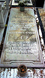 Glyndwr Michael served as Major William Martin, R.M.