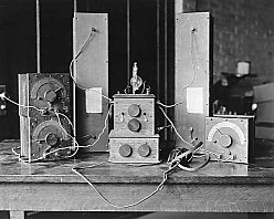 Armstrong's regenerative receiver prototype (1912)